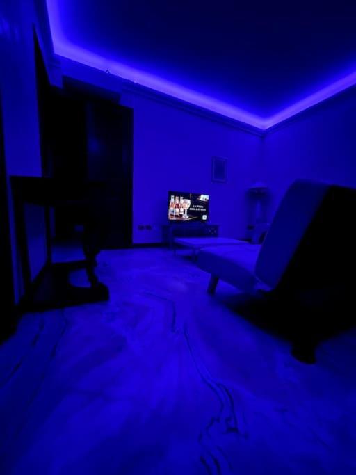 Apartment Under The Basilica Of Sant'Andrea マントヴァ エクステリア 写真