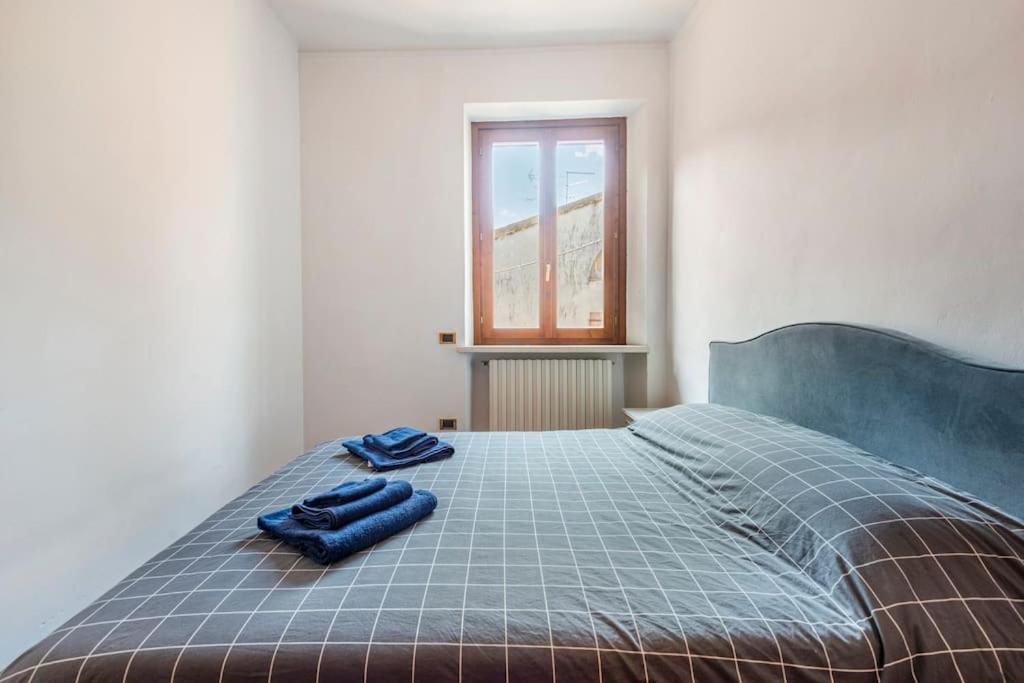 Apartment Under The Basilica Of Sant'Andrea マントヴァ エクステリア 写真
